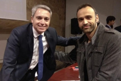 Con Vicente Vallés durante la presentación en León de su libro "El rastro de los rusos muertos"